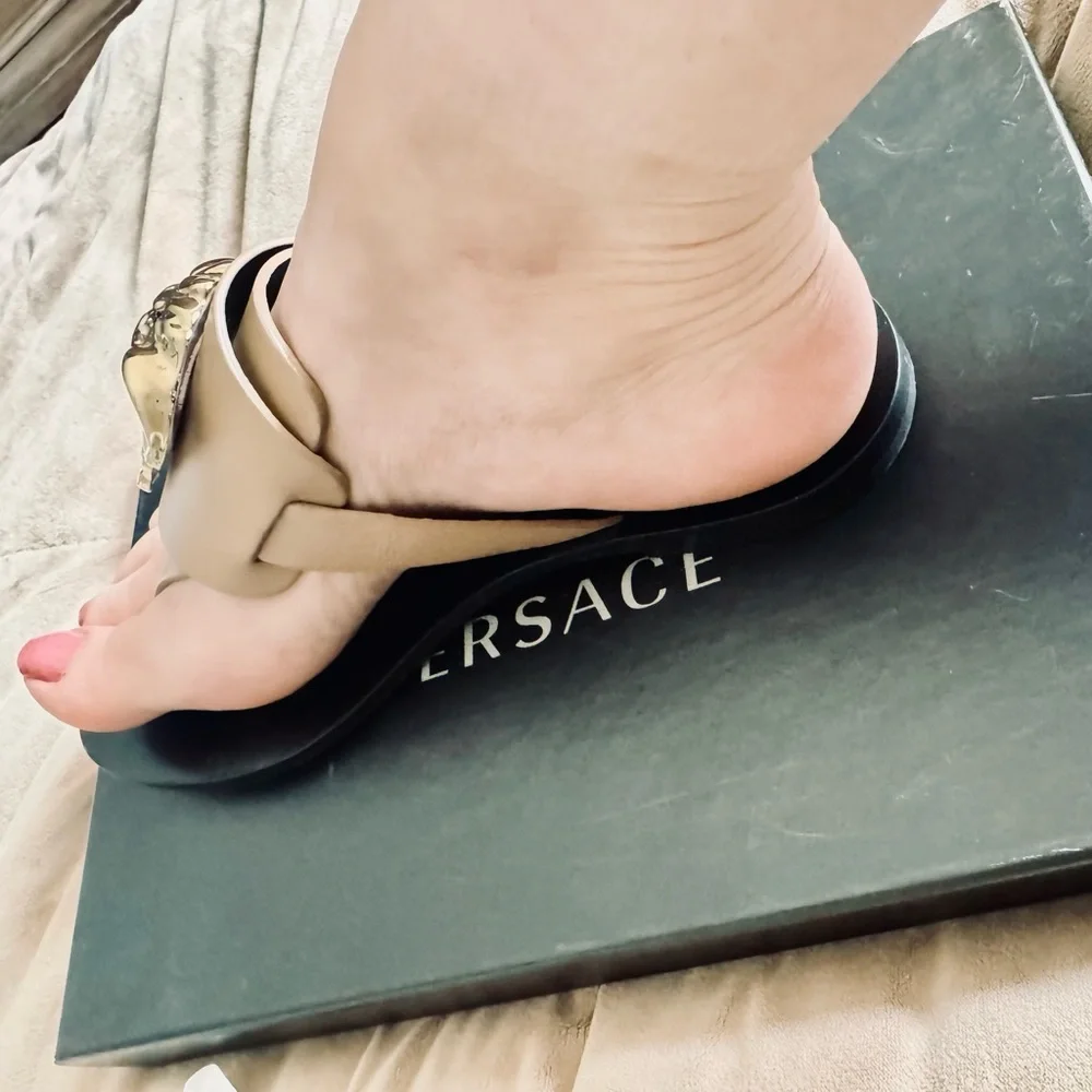 Versace tan gold Medusa sandals - Picture 14 of 15